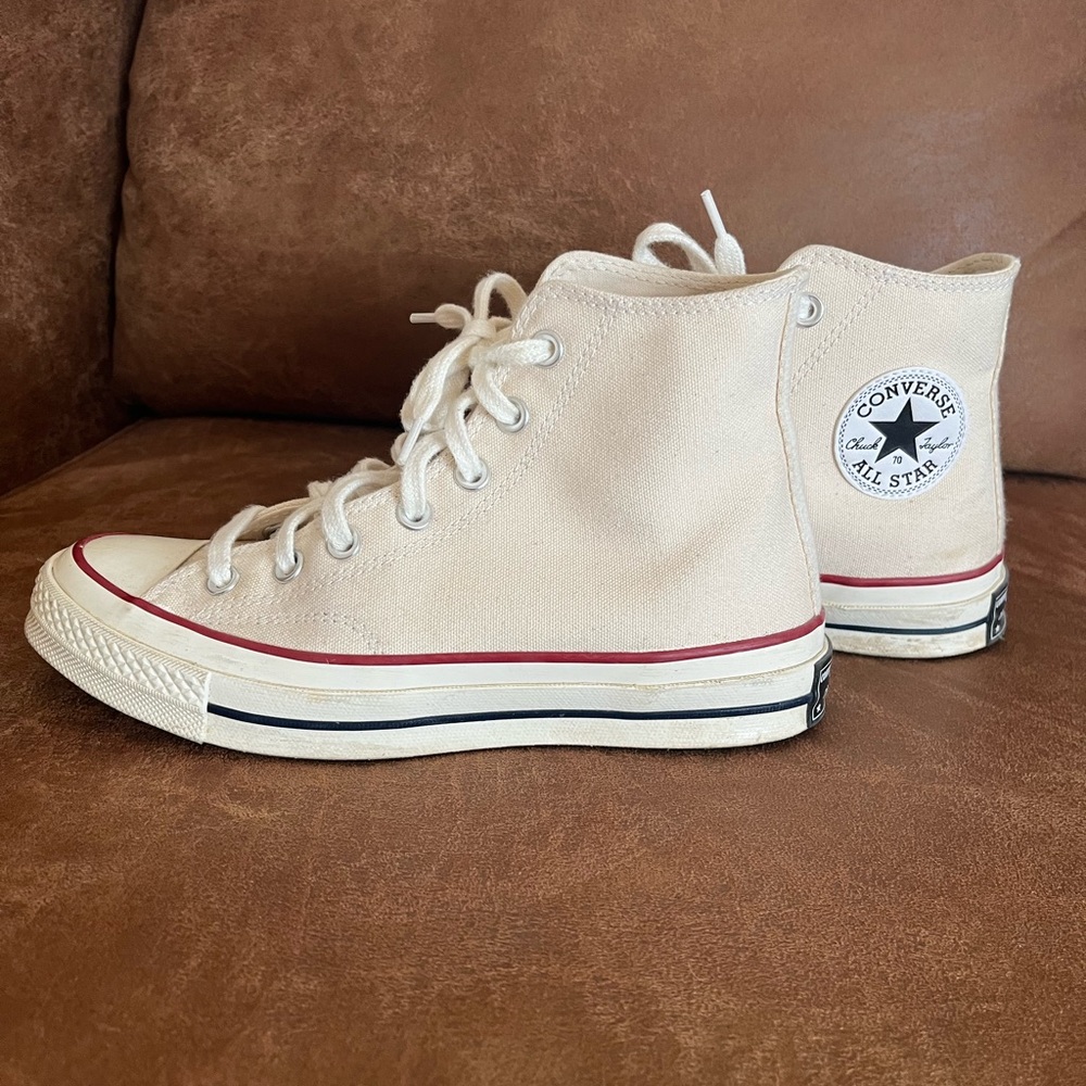 Converse Cream High Top Sneakers with Red Stripe women’s 7